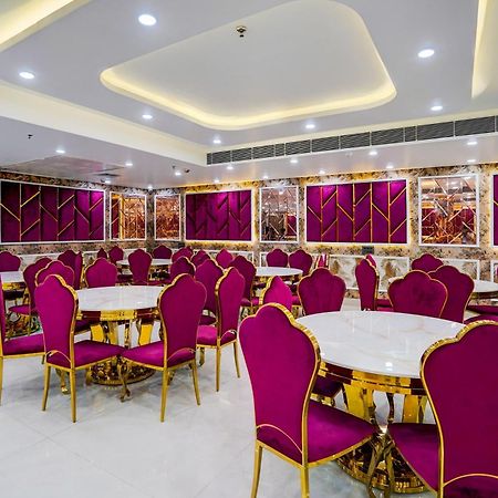 גאזיאבאד Townhouse Grand Address Hotel And Banquet מראה חיצוני תמונה