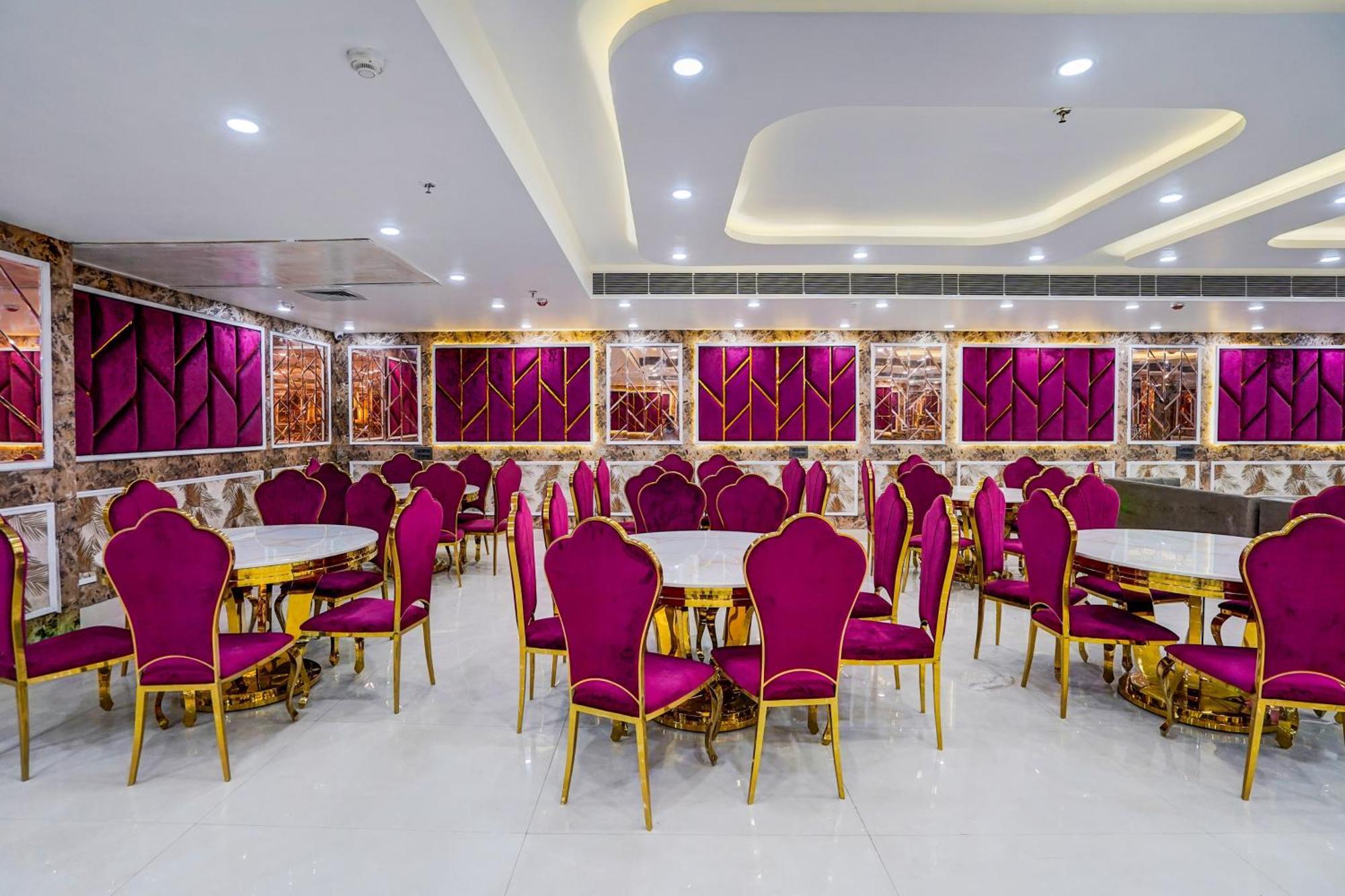 גאזיאבאד Townhouse Grand Address Hotel And Banquet מראה חיצוני תמונה