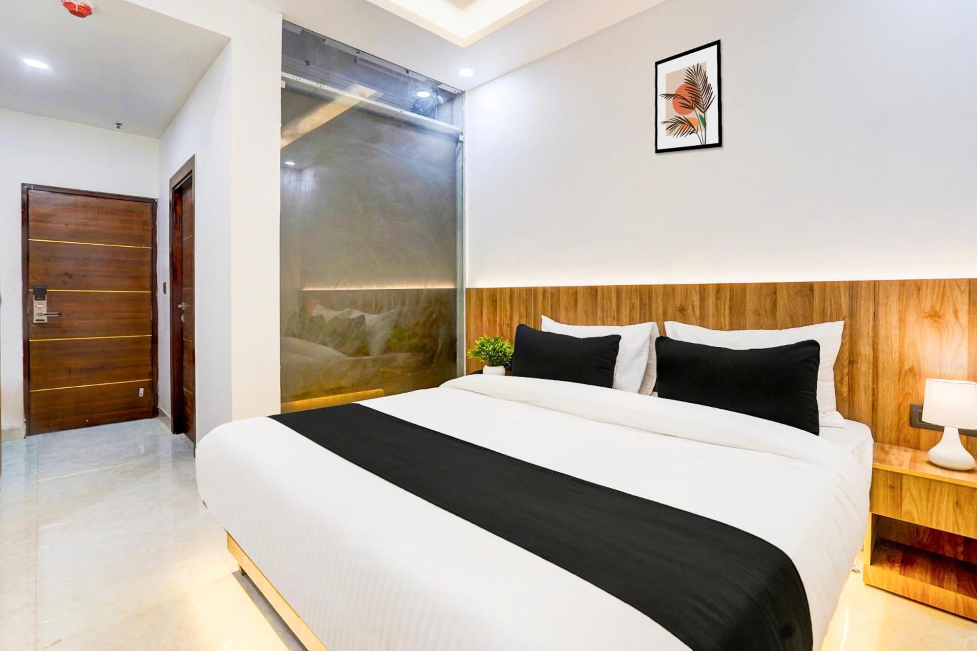 גאזיאבאד Townhouse Grand Address Hotel And Banquet מראה חיצוני תמונה