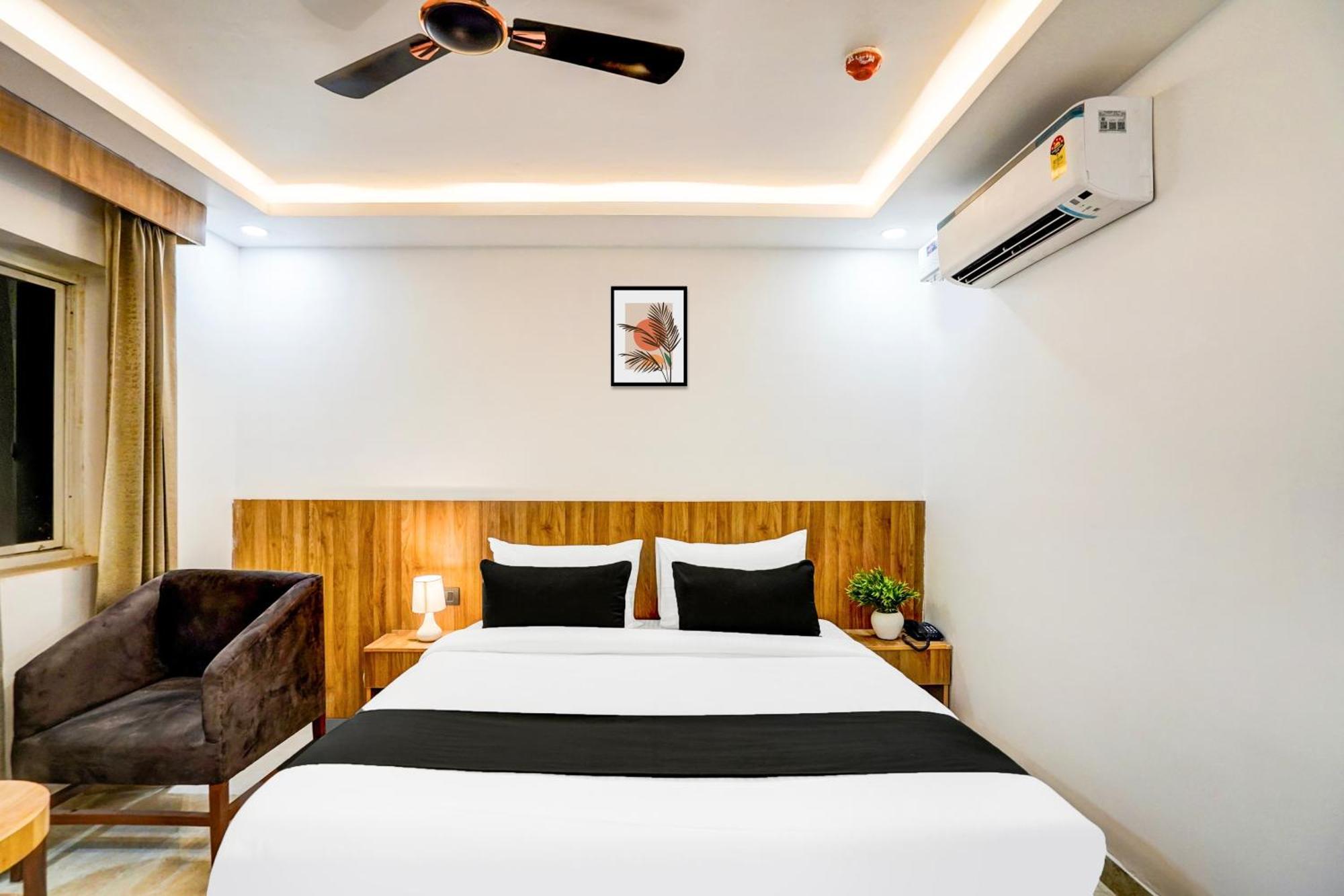 גאזיאבאד Townhouse Grand Address Hotel And Banquet מראה חיצוני תמונה